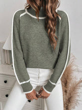 Load image into Gallery viewer, Gray and White Contrast Hem Knit Sweater