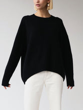 Load image into Gallery viewer, Simple Oversized Pullover Sweater