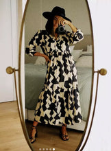 Load image into Gallery viewer, White and Black Print Collar Long Sleeves Tiered Midi Dress