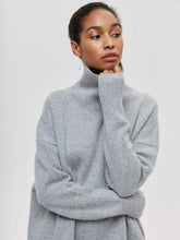 Load image into Gallery viewer, Simple Loose Turtleneck Long Sleeve Sweater