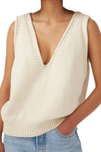 Load image into Gallery viewer, Women's Sleeveless Small Vest Sweater