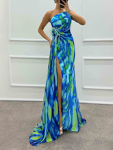 Load image into Gallery viewer, Stylish One Shoulder Print Feather Split Front Maxi Dress