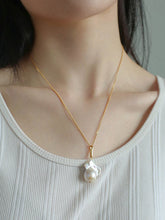 Load image into Gallery viewer, Baroque Pearl Drops Pendant Necklace