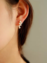 Load image into Gallery viewer, Dainty Pearl Cluster Stud Earrings