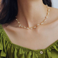 Load image into Gallery viewer, Gold Romantic Floral-Inspired Pearl Necklace