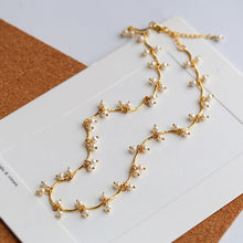 Load image into Gallery viewer, Gold Romantic Floral-Inspired Pearl Necklace