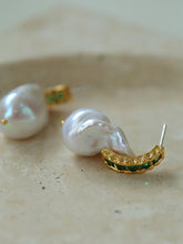 Load image into Gallery viewer, Green Cubic Zirconia Baroque Pearl Earrings