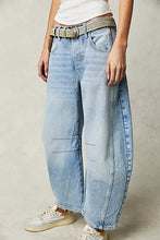 Load image into Gallery viewer, Mid Waiste Wide Leg Denim Jeans