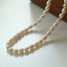 Load image into Gallery viewer, Simple Natural Pearl Necklace