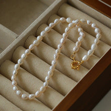 Load image into Gallery viewer, Simple Natural Pearl Necklace