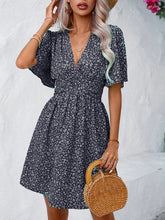 Load image into Gallery viewer, Printed V-Neck Half Sleeve Mini Dress
