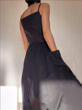 Load image into Gallery viewer, Refined Pockets Spaghetti Straps Tied Waist Maxi Dress
