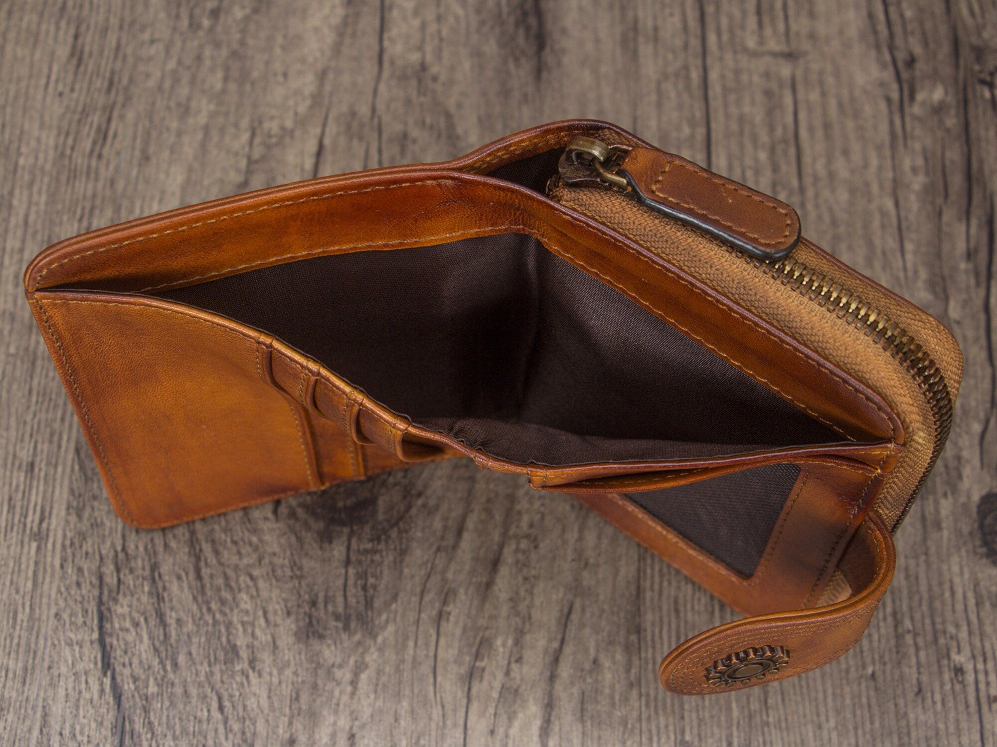 Retro Handmade Zipper Leather Short Wallets Purse for Women