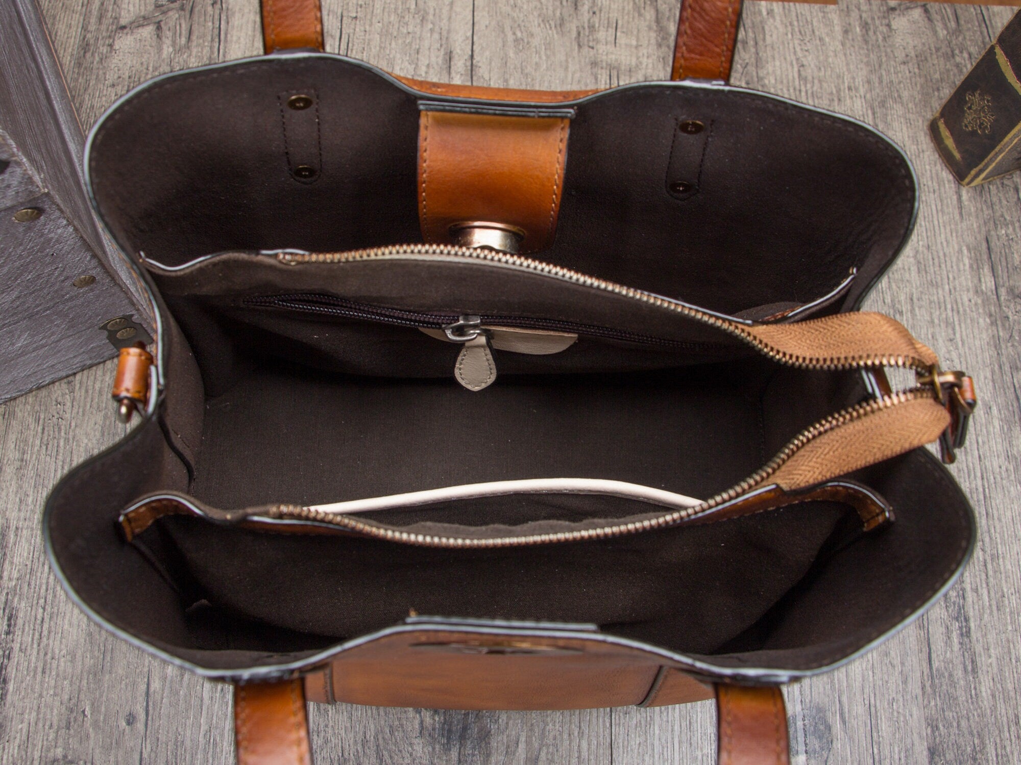 Vintage Handmade Shoulder Purse Leather Handbag