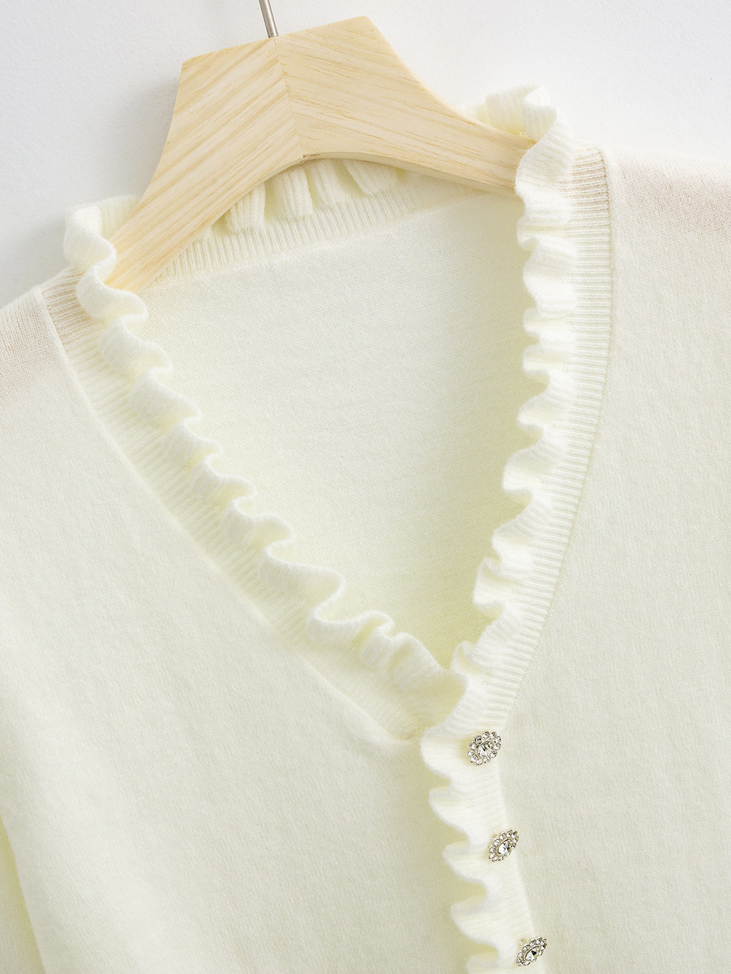Long Sleeves Ruffled V-neck Sweater