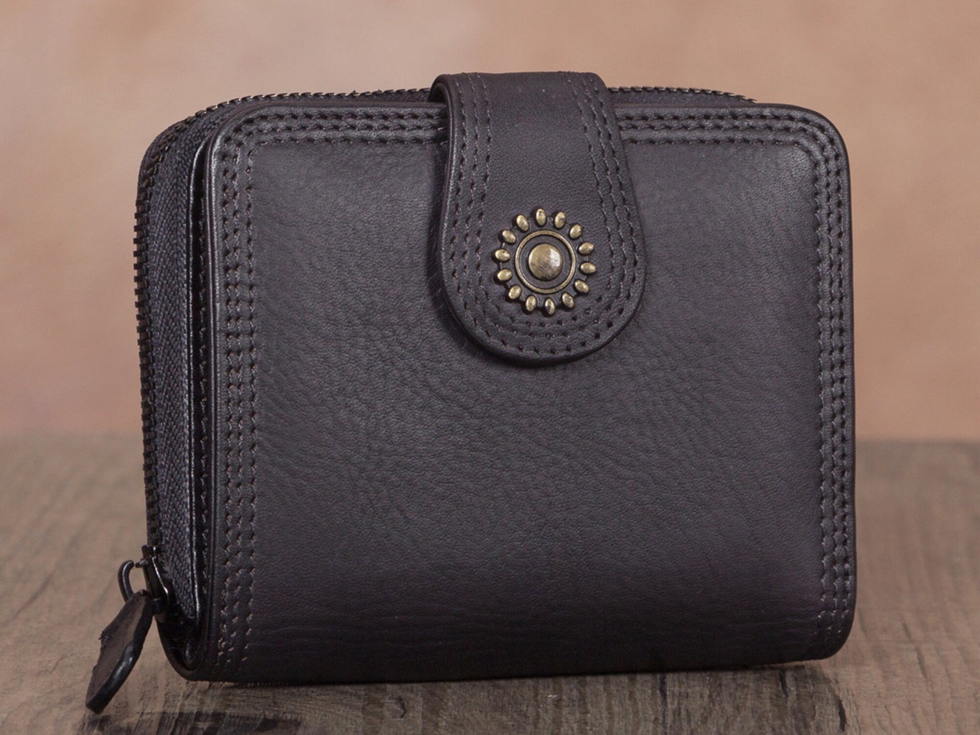 Retro Handmade Zipper Leather Short Wallets Purse for Women