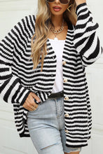 Load image into Gallery viewer, Long Sleeves Stripped V-neck Cardigan
