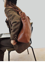 Load image into Gallery viewer, Simple Zipper Leather Backpack
