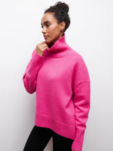 Load image into Gallery viewer, Simple Loose Turtleneck Long Sleeve Sweater

