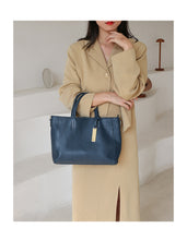 Load image into Gallery viewer, Large Full Grain Leather Tote Handbag
