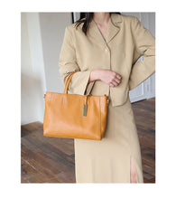 Load image into Gallery viewer, Large Full Grain Leather Tote Handbag
