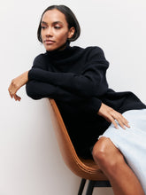 Load image into Gallery viewer, Simple Loose Turtleneck Long Sleeve Sweater
