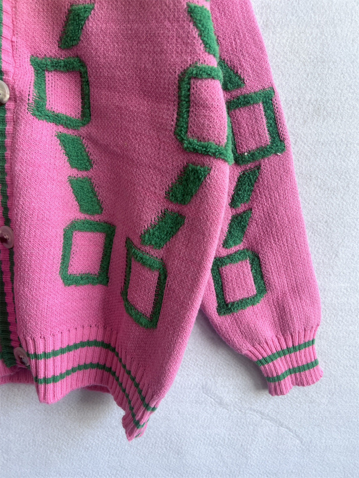 Contrast Letters Single-breasted Long-sleeved Knitted Cardigan