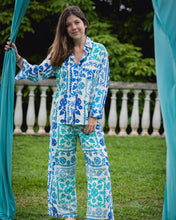 Load image into Gallery viewer, Long Sleeves Printed Buttons Shirt
