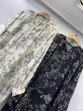 Load image into Gallery viewer, Loose Black Printed Long Sleeve Maixi Dress
