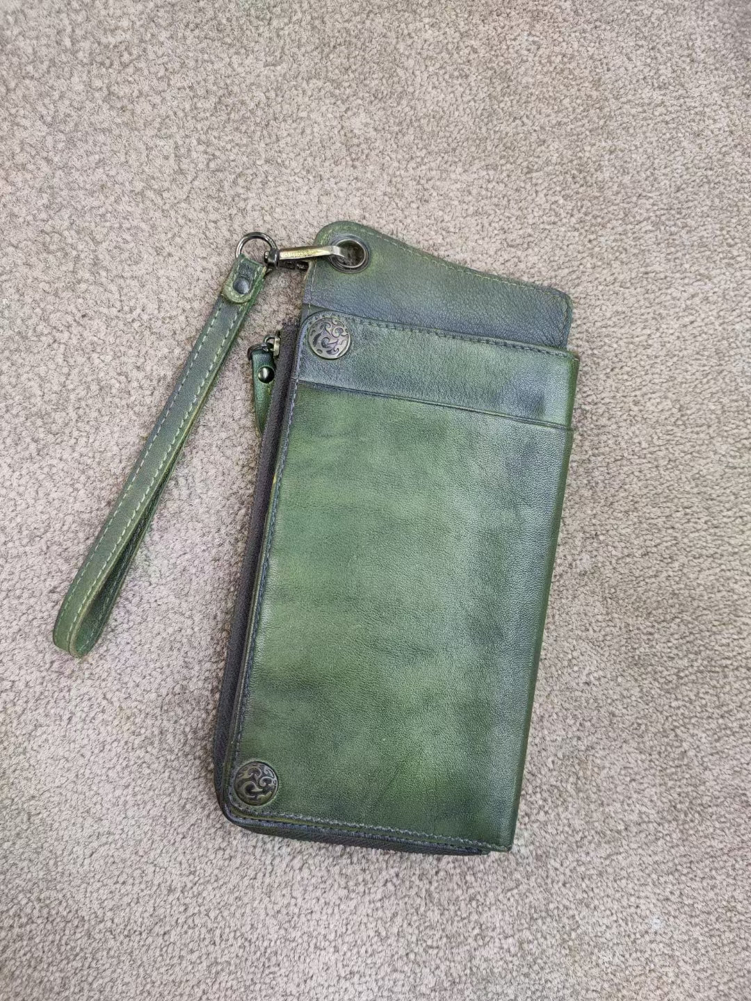 Handmade Leather Long Wallet with Chain Trifold Purse Anniversary Gift For Women Large Capcity Multi Cards Money Clips