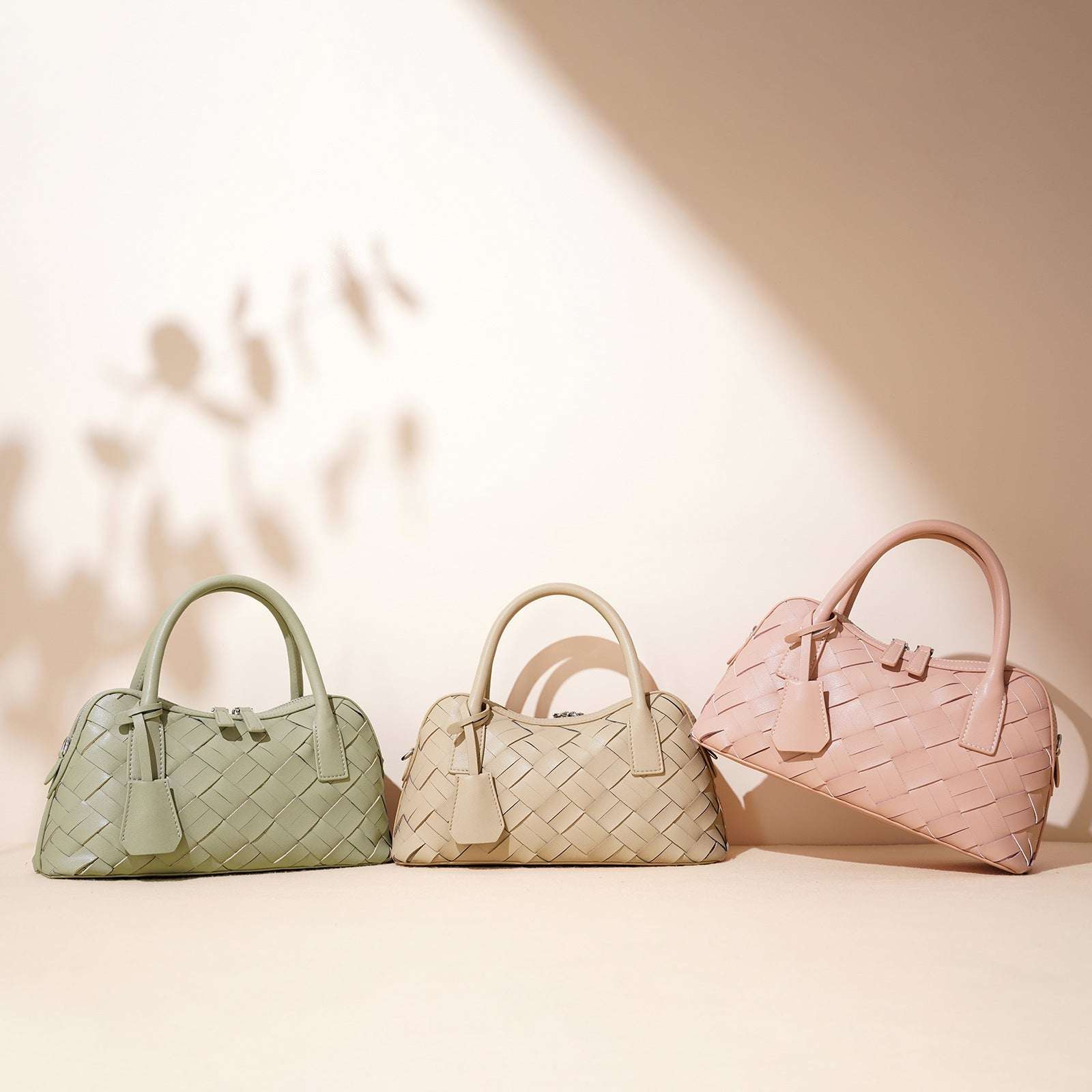 Simple Handmade Woven Handbag Leather Bag