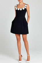 Load image into Gallery viewer, Sexy Round Neck Flower Pocket Princess Mini Dress
