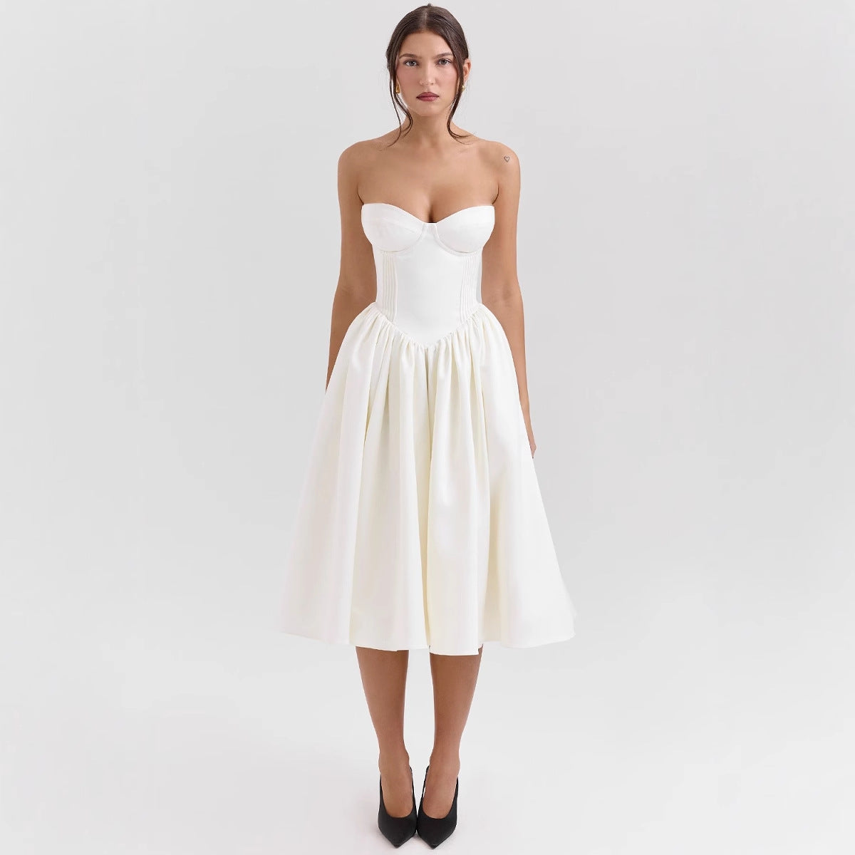 Elegant Strapless Sexy Sweetheart Neckline A-Line Fitted Waist Midi Dress