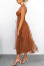 Load image into Gallery viewer, Elegant Sweatheart Spaghetti Staps Princess Tulle  Midi Party Dress
