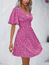 Load image into Gallery viewer, Printed V-Neck Half Sleeve Mini Dress
