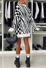 Load image into Gallery viewer, Unique Zebra Geometric Pattern Frayed Hem Loose Sweater
