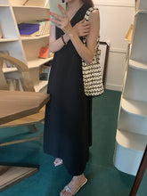 Load image into Gallery viewer, Simple Loose Sleeveless V-Neck Midi Dresses
