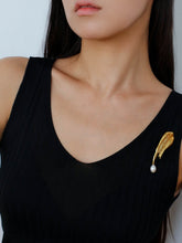 Load image into Gallery viewer, Asymmetrical Brushstroke Pearl Brooch
