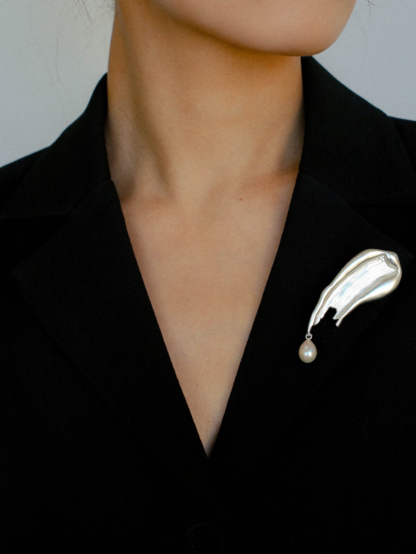 Asymmetrical Brushstroke Pearl Brooch