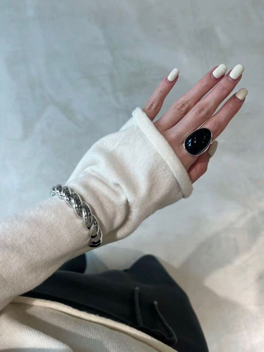 Classic Black Onyx Oval Egg Ring