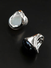 Load image into Gallery viewer, Classic Black Onyx Oval Egg Ring
