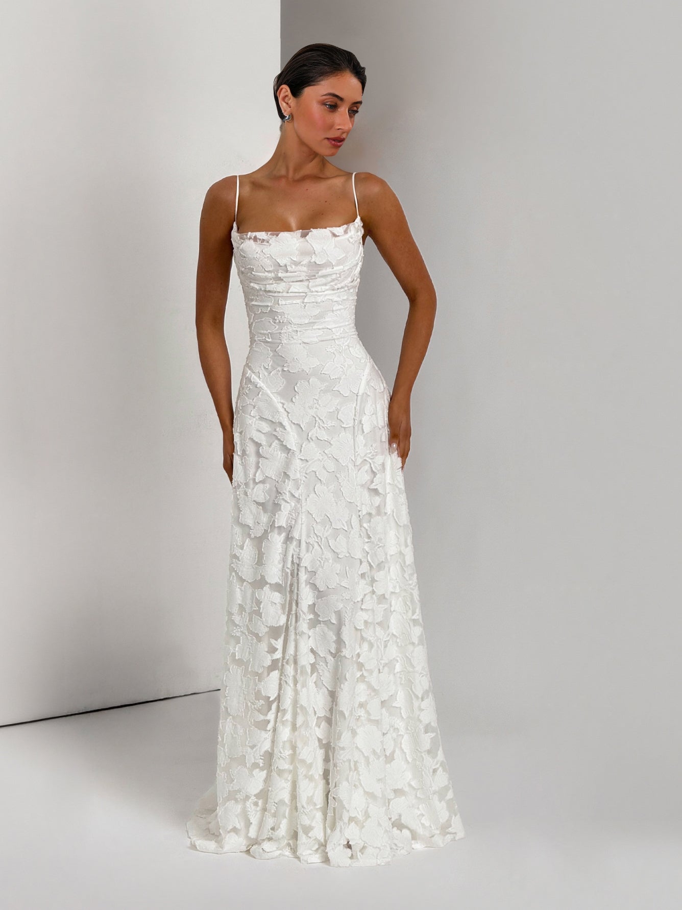 Elegant Spaghetti Strap Lace Maxi Dress