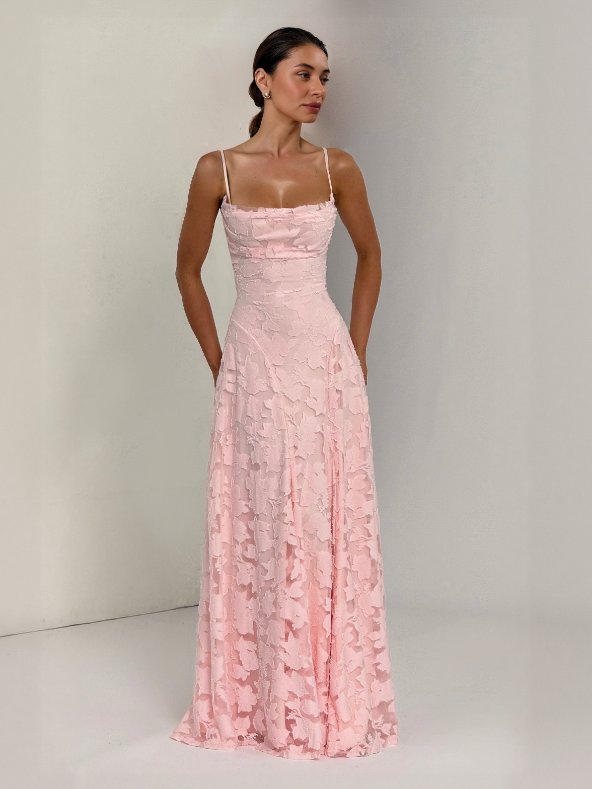 Elegant Spaghetti Strap Lace Maxi Dress