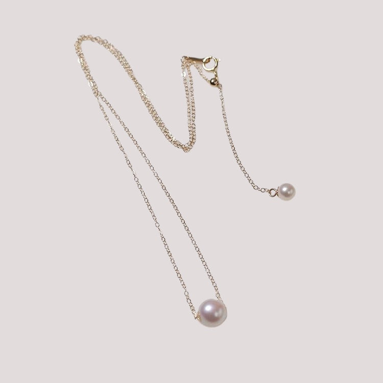 Dainty Pearl Pendant Necklace