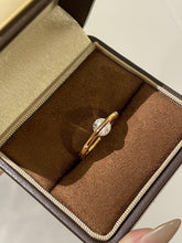 Load image into Gallery viewer, Gold Spinning Star Ring
