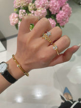 Load image into Gallery viewer, Gold Spinning Star Ring
