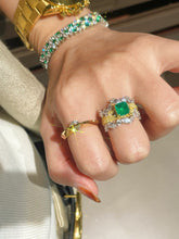 Load image into Gallery viewer, Gold Spinning Star Ring
