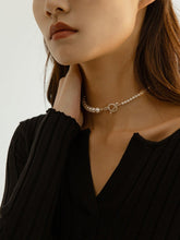 Load image into Gallery viewer, Gradient Collarbone T-Bar Pearl Necklace

