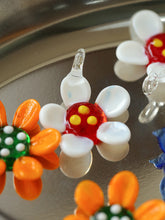 Load image into Gallery viewer, Handmade Cat Eye Sunflower Beaded Necklace
