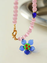 Load image into Gallery viewer, Handmade Cat Eye Sunflower Beaded Necklace
